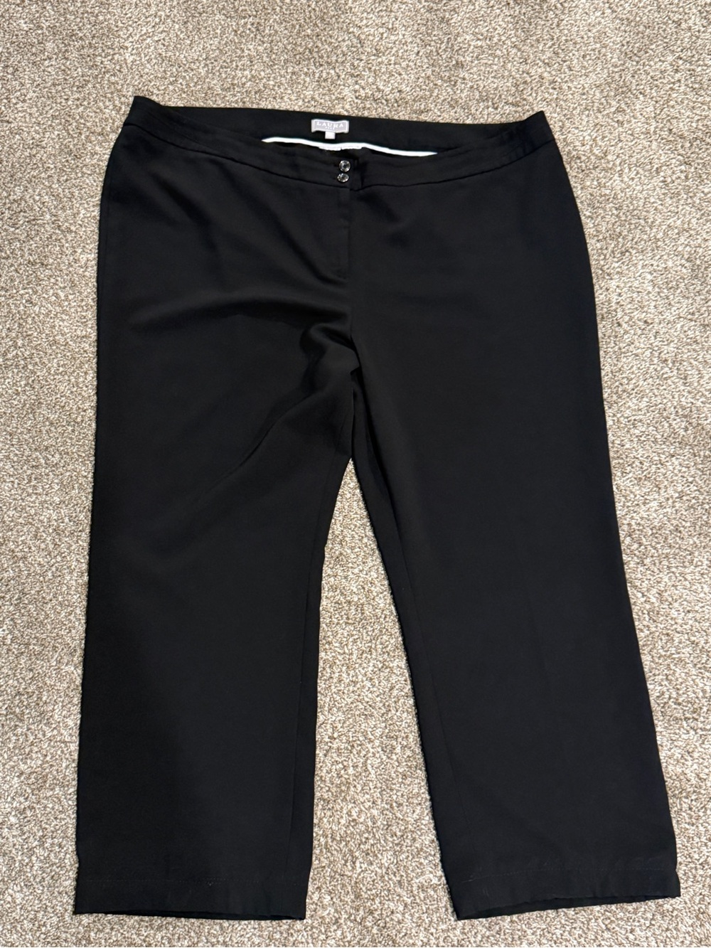 Laura Plus dress pants / capri sz 22